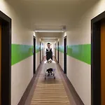 City-east Landsberger Allee, An Ihg 4* Berlim