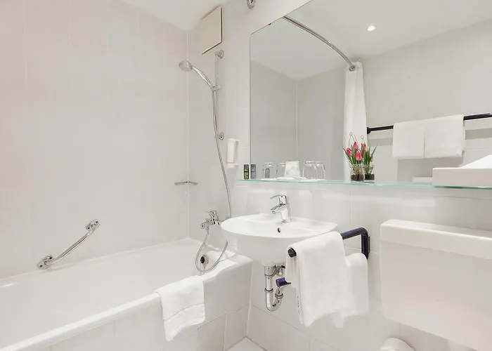 City-east Landsberger Allee, An Ihg فندق برلين