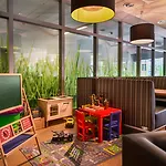 Hotel City-east Landsberger Allee, An Ihg 4*