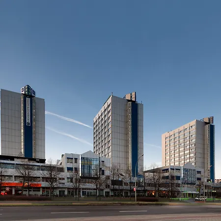 호텔 City-east Landsberger Allee, An Ihg 4*