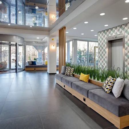 Hotel City-east Landsberger Allee, An Ihg 4*