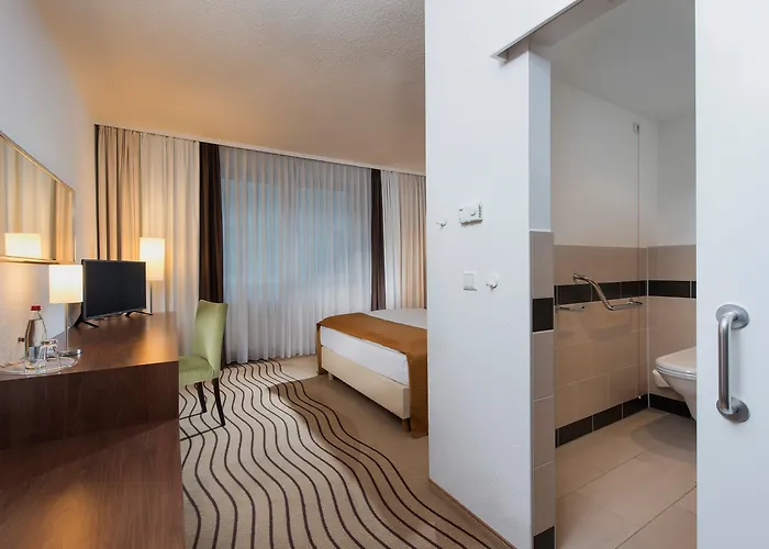 Hotel City-east Landsberger Allee, An Ihg Berlín